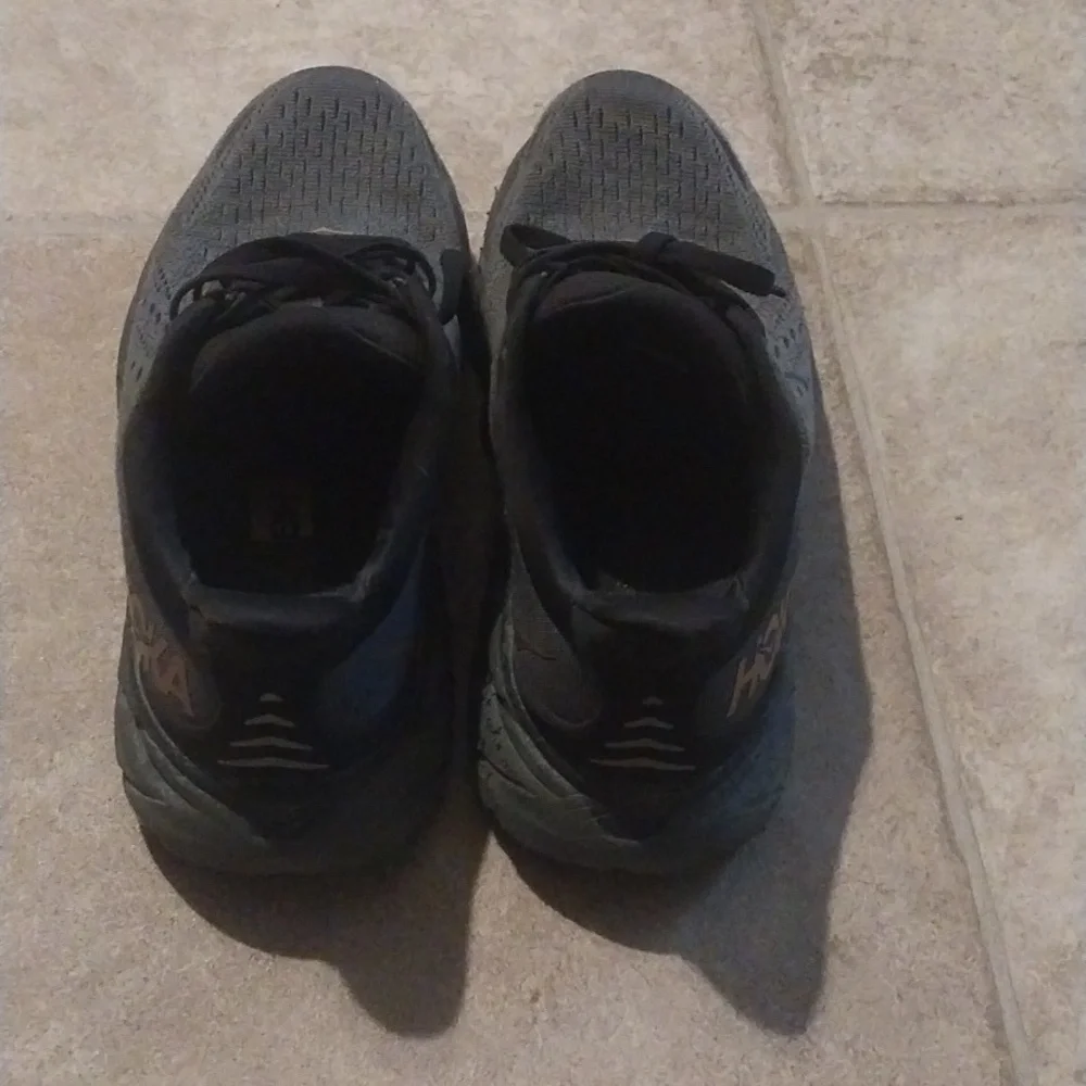 Hoka One One Clifton 8 Lace Up Gray Black Running Shoes Women’s Size 8
